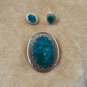 Winard labeled vintage 1950 earring/brooch set